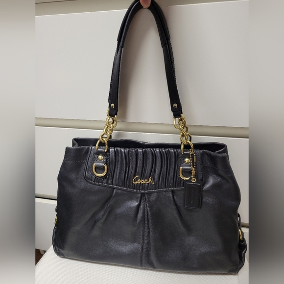 Coach Handbags - Coach Vintage Ashley Black Pleated Leather Chain Shoulder Bag Tote Purse